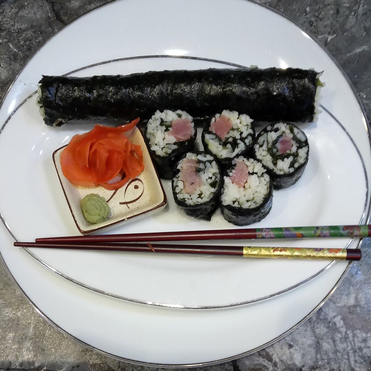 Сургут джонни тунец заказать суши на дом фото 111