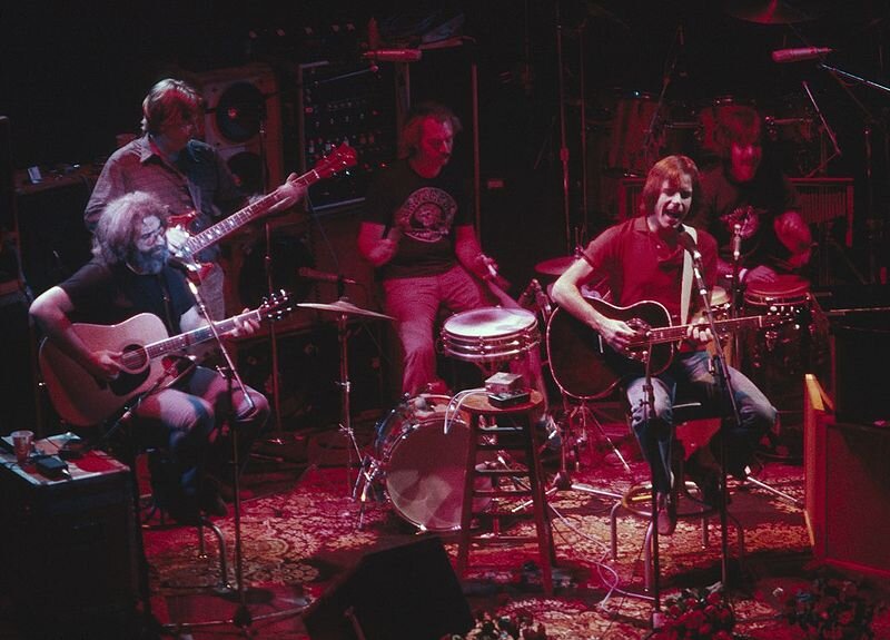 Grateful Dead на выступлении в Сан-Франциско в 1980 году. Фото с Wikimedia.