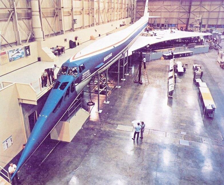 Boeing 2707, один из двух недостроенных прототипов