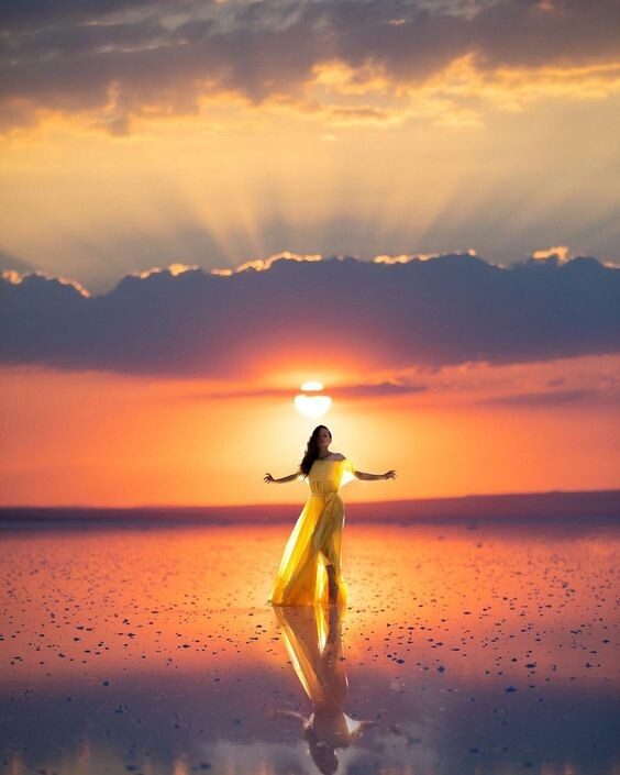 Пожелавший правды уже страшно силен. 

Федор Достоевский