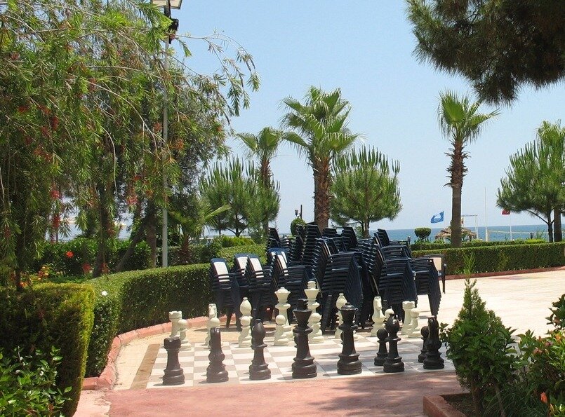 Бельдиби. Территория отеля. Фото из личного архива.