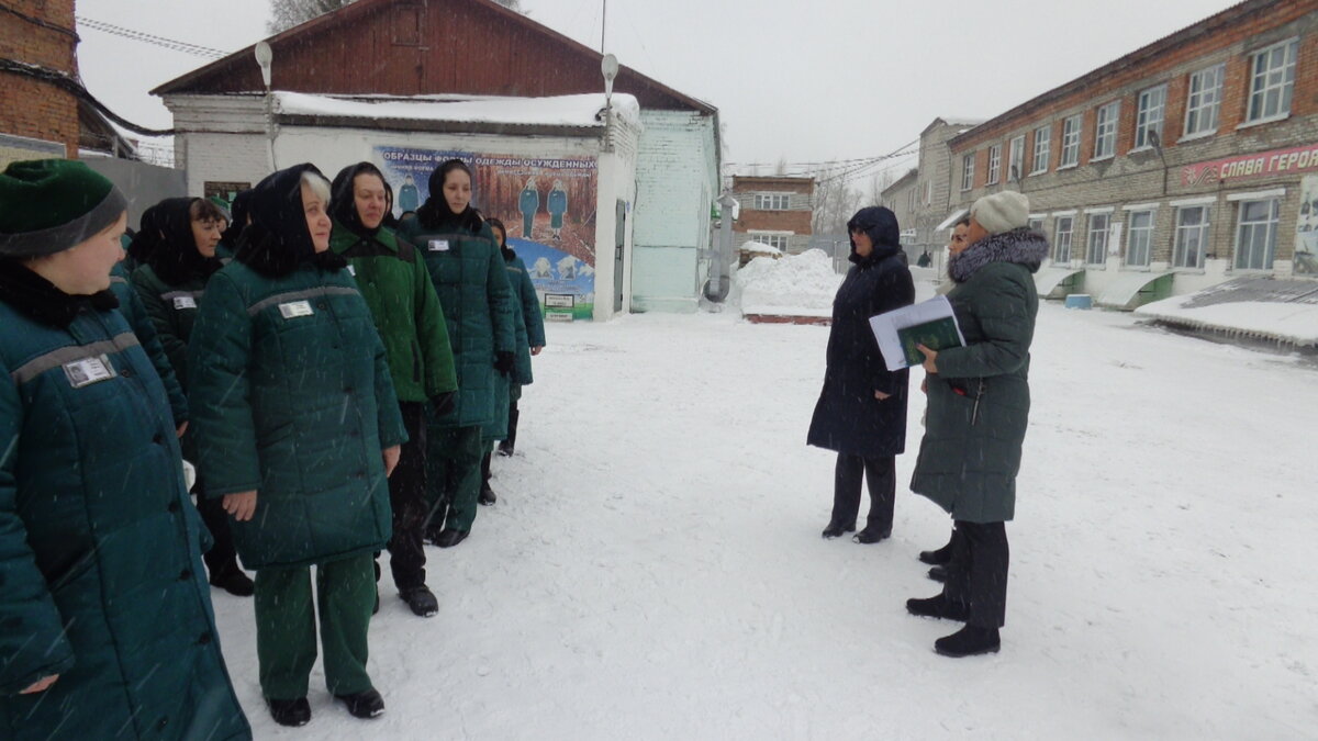 Представители ОНК в ИК-9
