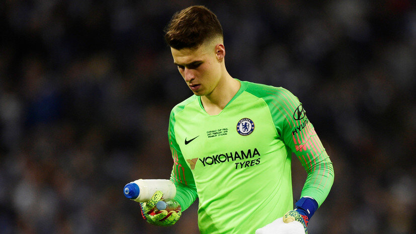 Страж ворот Челси пытается узнать, что он делает не так в этом сезоне, у бутылки майонеза.