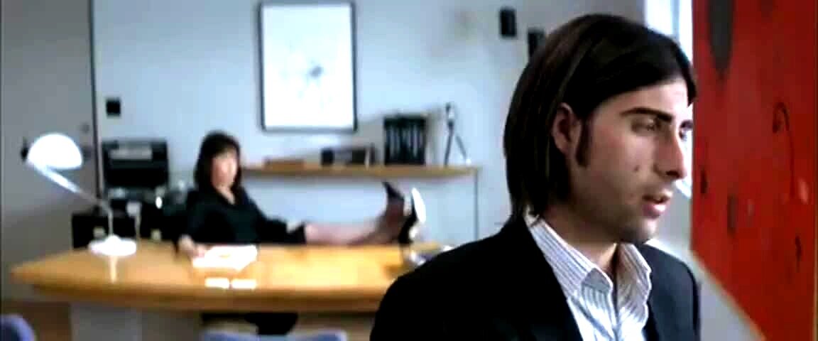 Мистер Марковски, будьте проще. Может, не будить спящую собаку, что скажете? Не пытайтесь меня отшить... 