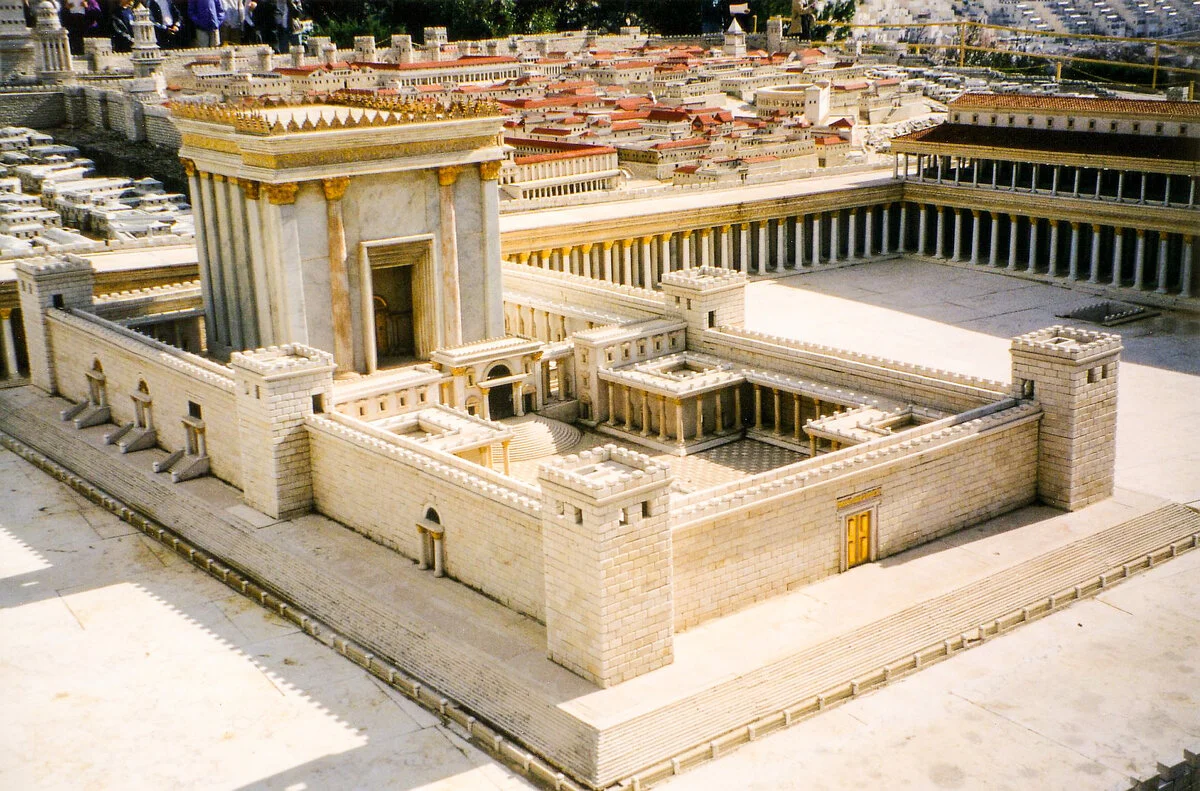 Храм Соломона в Иерусалиме. Второй храм Ирода в Иерусалиме. Иерусалимский храм Ирода Великого. Древнееврейский храм Соломона в Иерусалиме.