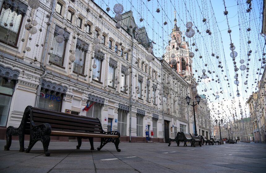 Никольская улица. Источник: M24