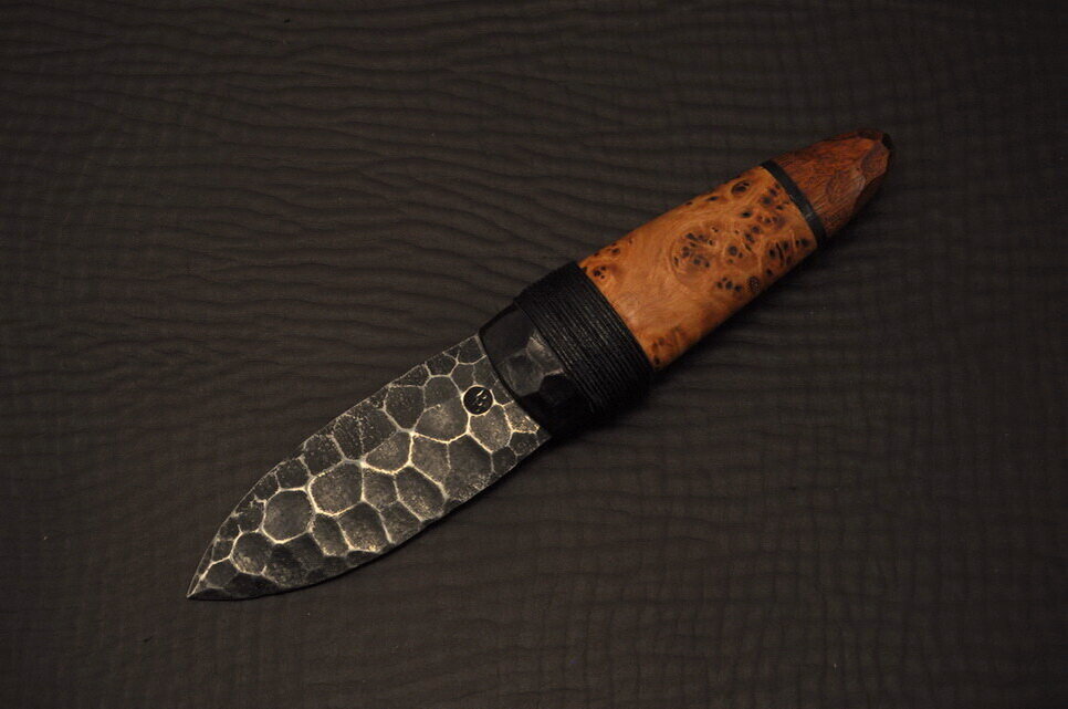 нож каменного века