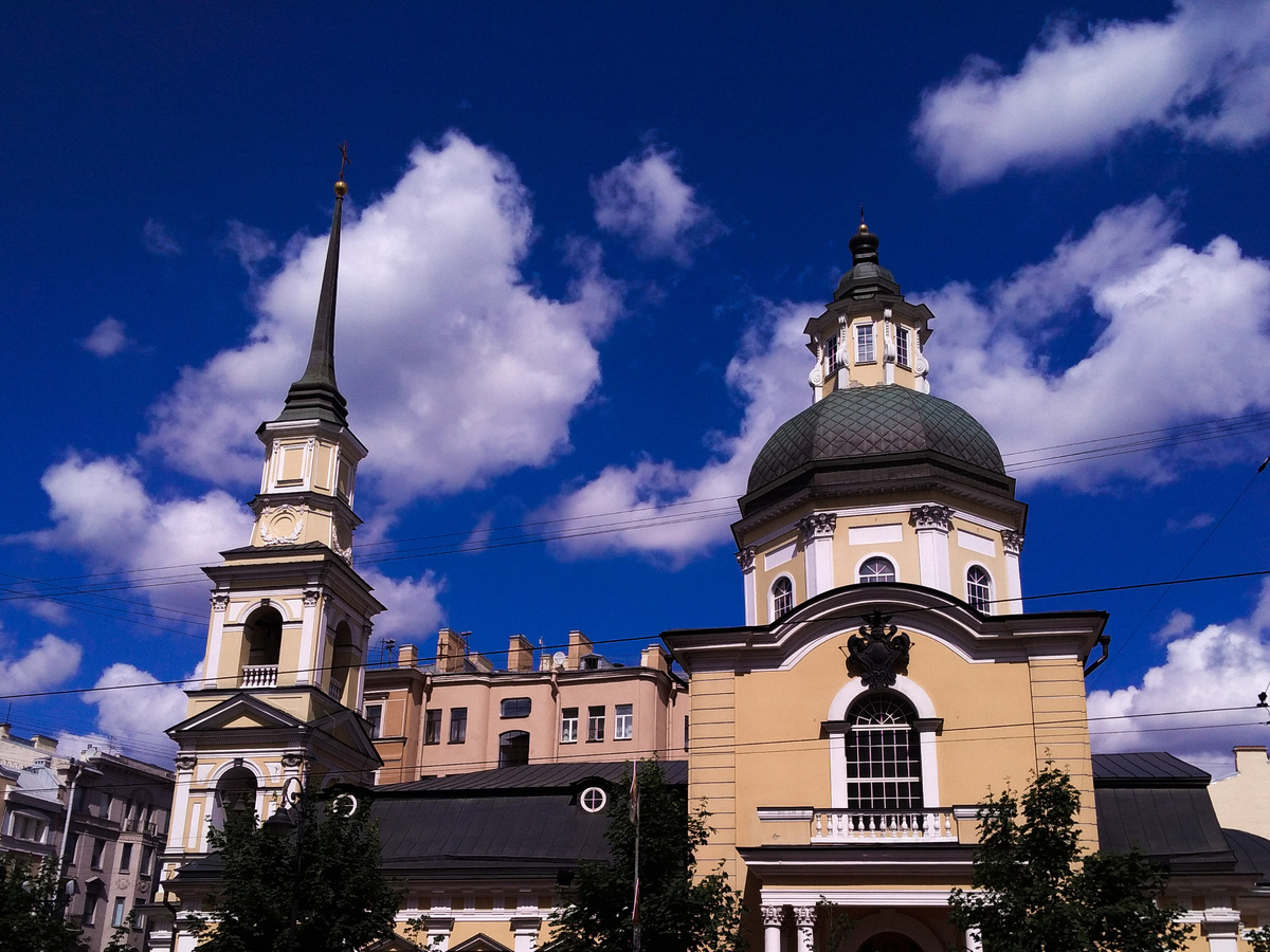 Храм Святых Праведных Симеона Богоприимца и Анны Пророчицы. Фото моё.