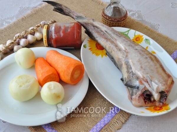 Рецепт: Как готовится рыба фаршированная морковью и луком в духовке - Смачнота