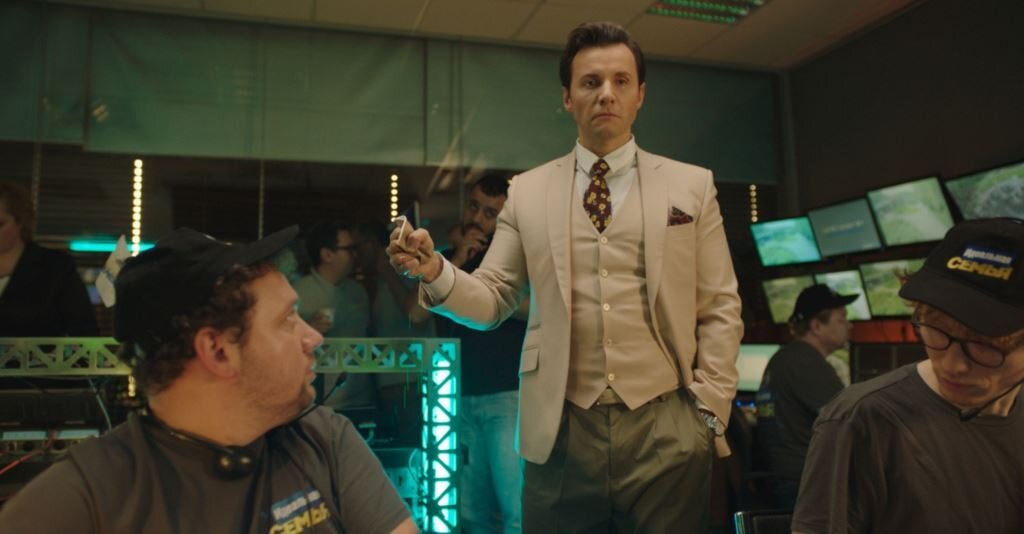 кадр из сериала "Идеальная семья" - источник - kinopoisk.ru