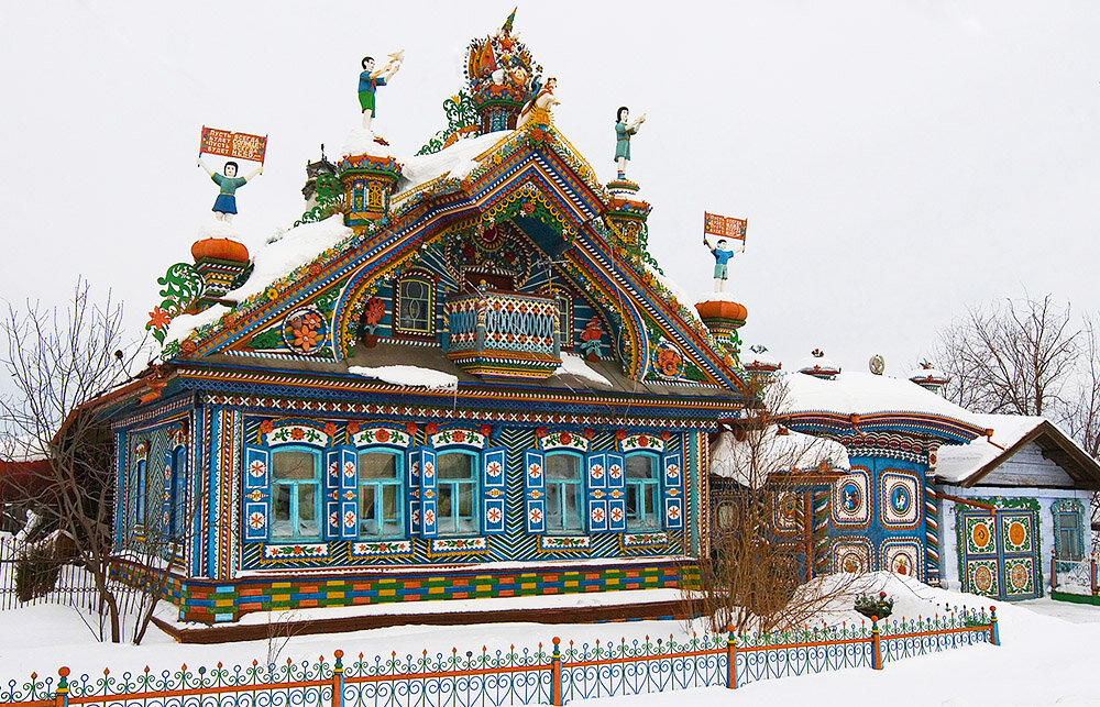 Дом кузнеца Кириллова в с. Кунара Свердловской обл. Фото: yandex.ru 
