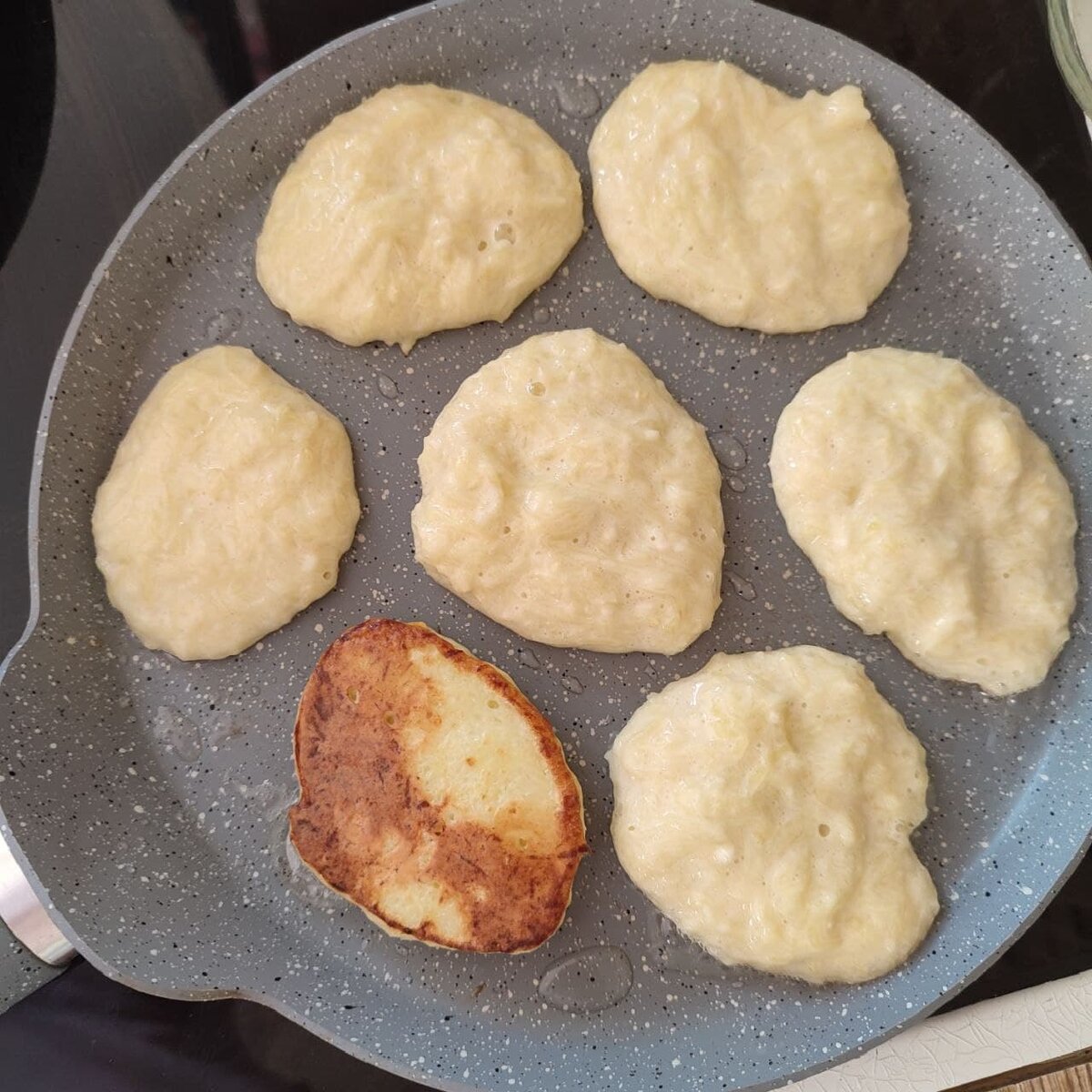 Оладушки на сковороде
