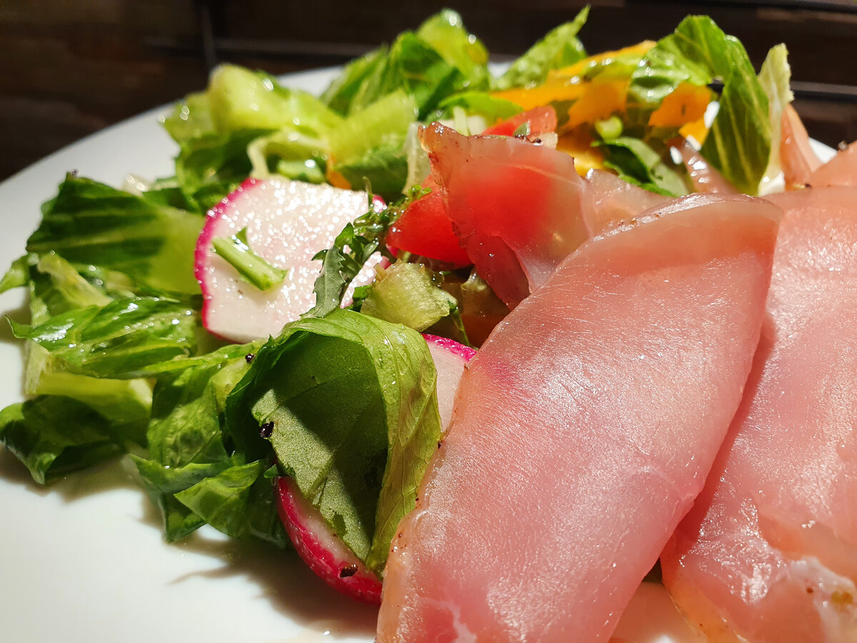 Ужин в тарелке сына