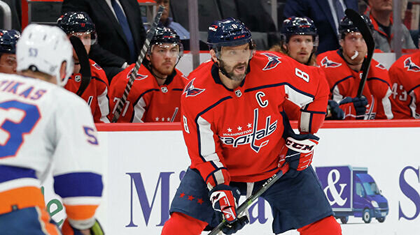    Хоккеист "Вашингтон Кэпиталз" Александр Овечкин© REUTERS / Geoff Burke