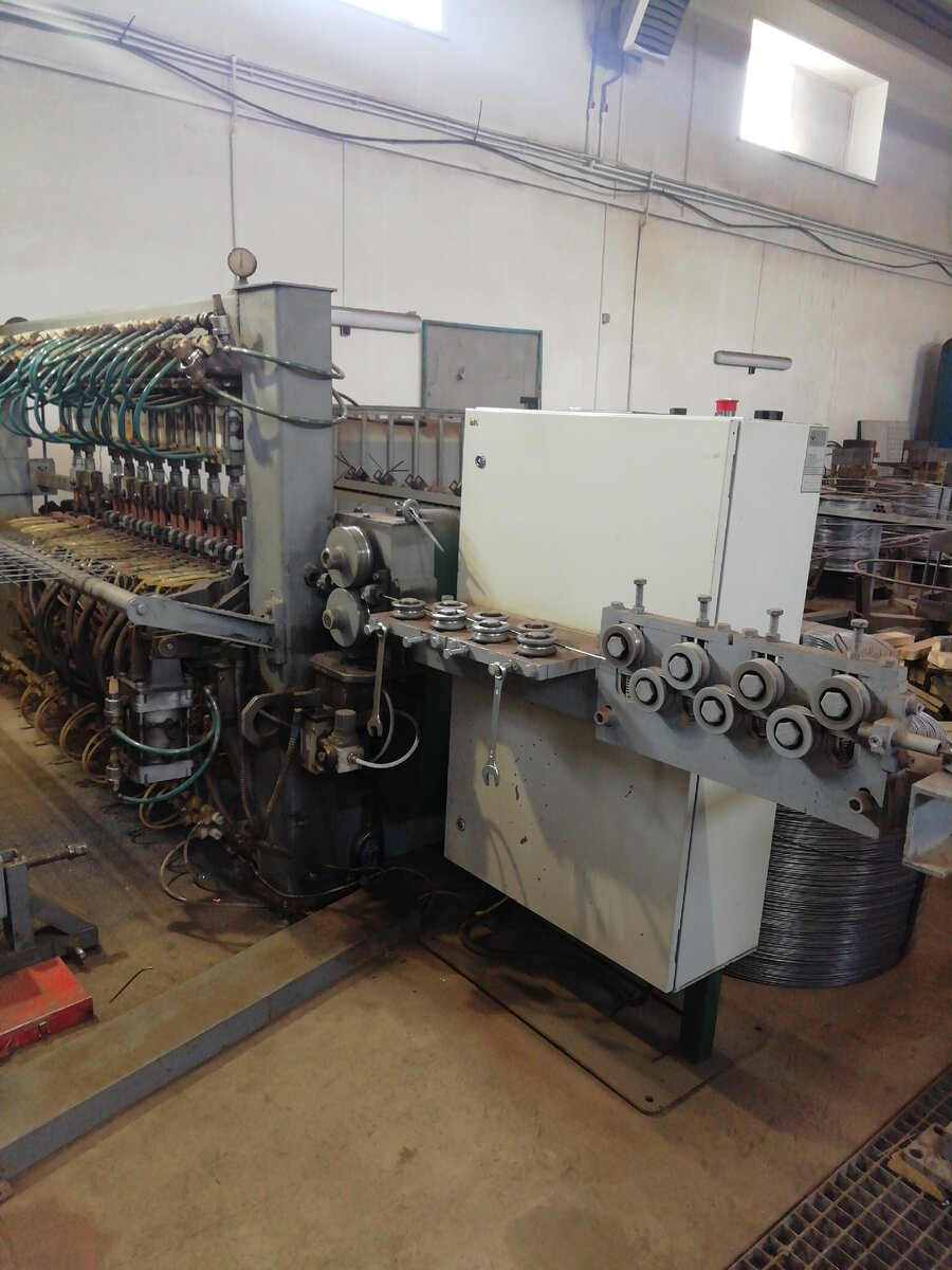 Вот на этом агрегат я и работаю. 