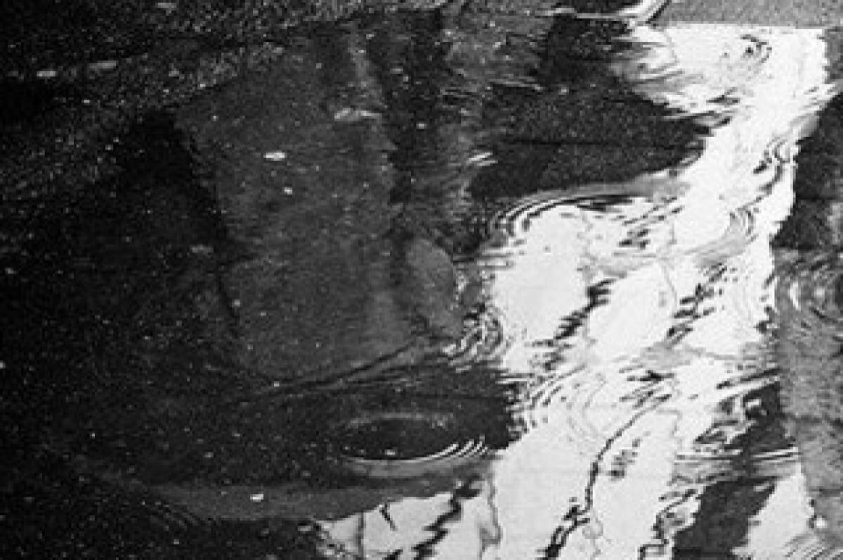    В Перми улицу затопило канализационными стоками