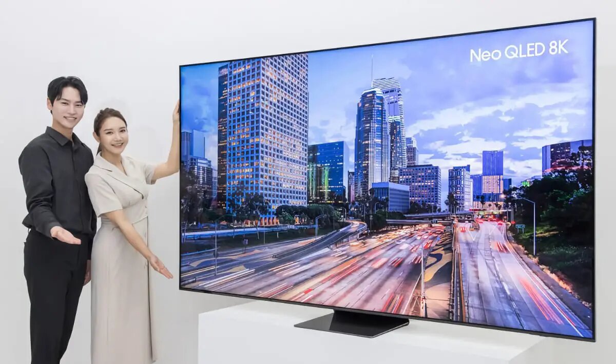 98-ДЮЙМОВЫЙ SAMSUNG QN990C