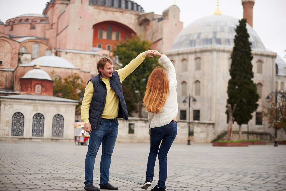 Лучше быть на одной волне, чем пытаться перетянуть одеяло на себя.