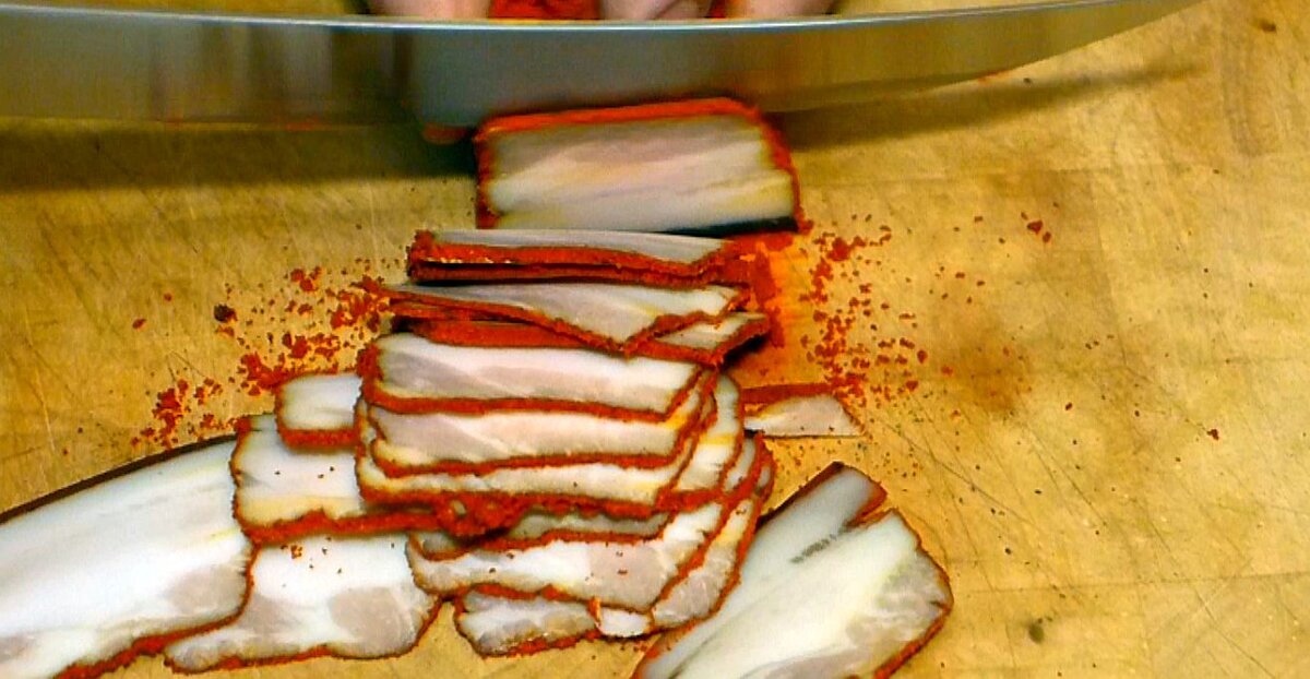 Красивая нарезка сала по Венгерски