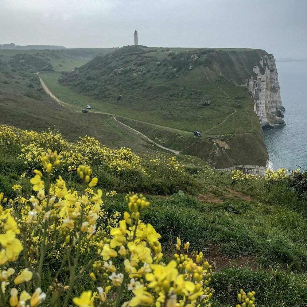 Место ночевки у Этреты, найди УАЗик.
