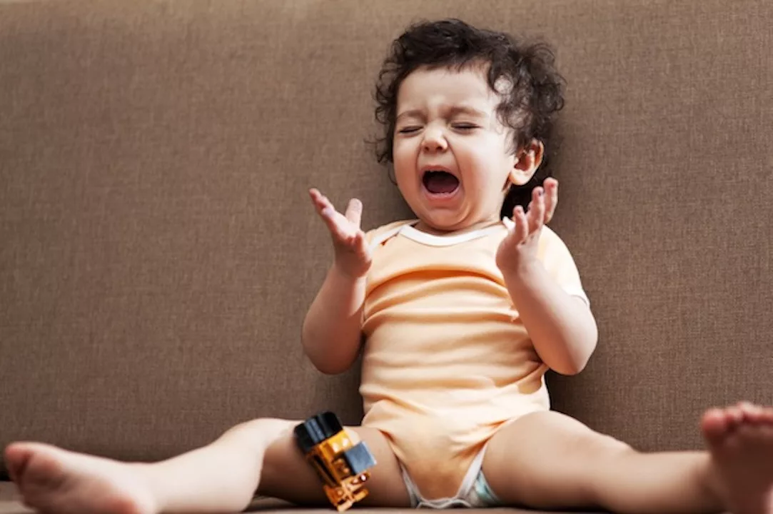 ребенок возбудился. фото чтобы возбудиться детям. гиперактивность у ребенка. возбужденный мальчик. возбуждённые мальчики и девочки.