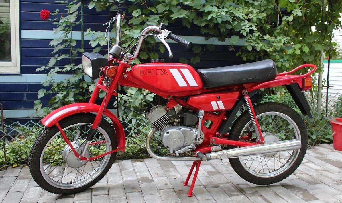 Советский мопед