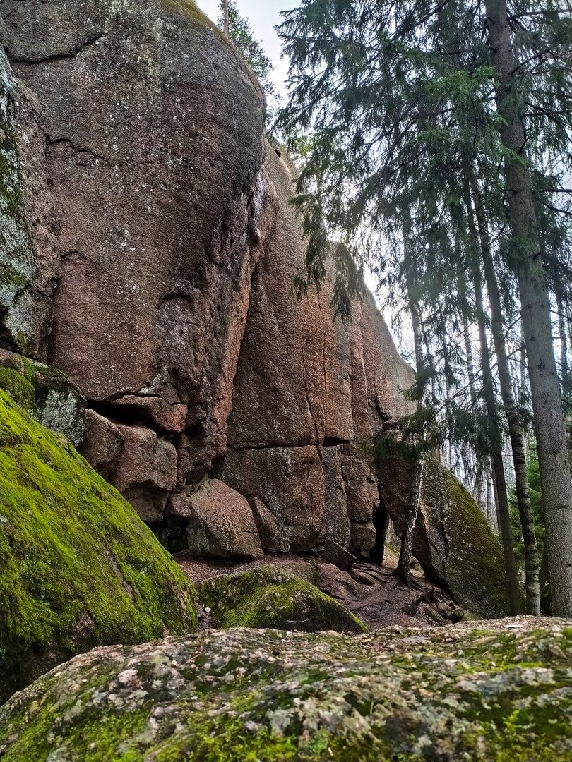 Карельские скалы: классное оказалось место для небольшой развлекательной автопоездки