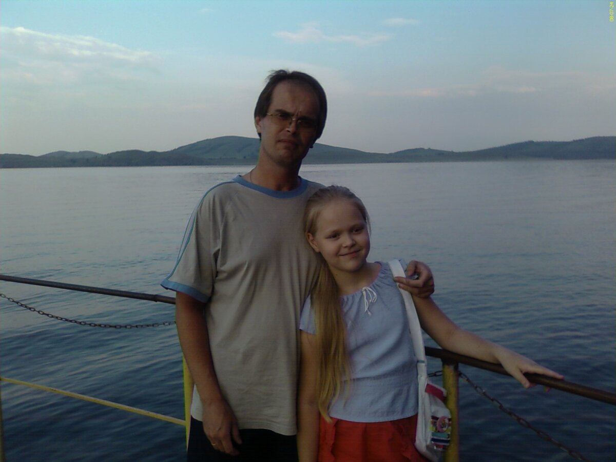 Это фото, первым поставил, чтоб не подсказывать, начальное для верхней подборки.