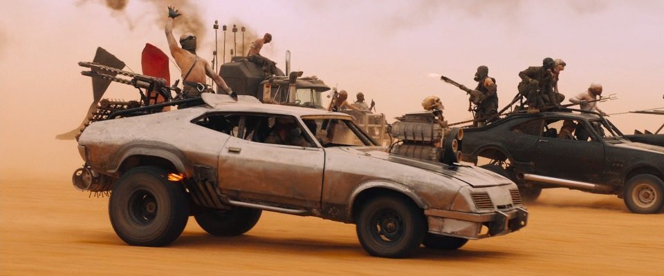 Кадр из фильма <<Безумный Макс>>