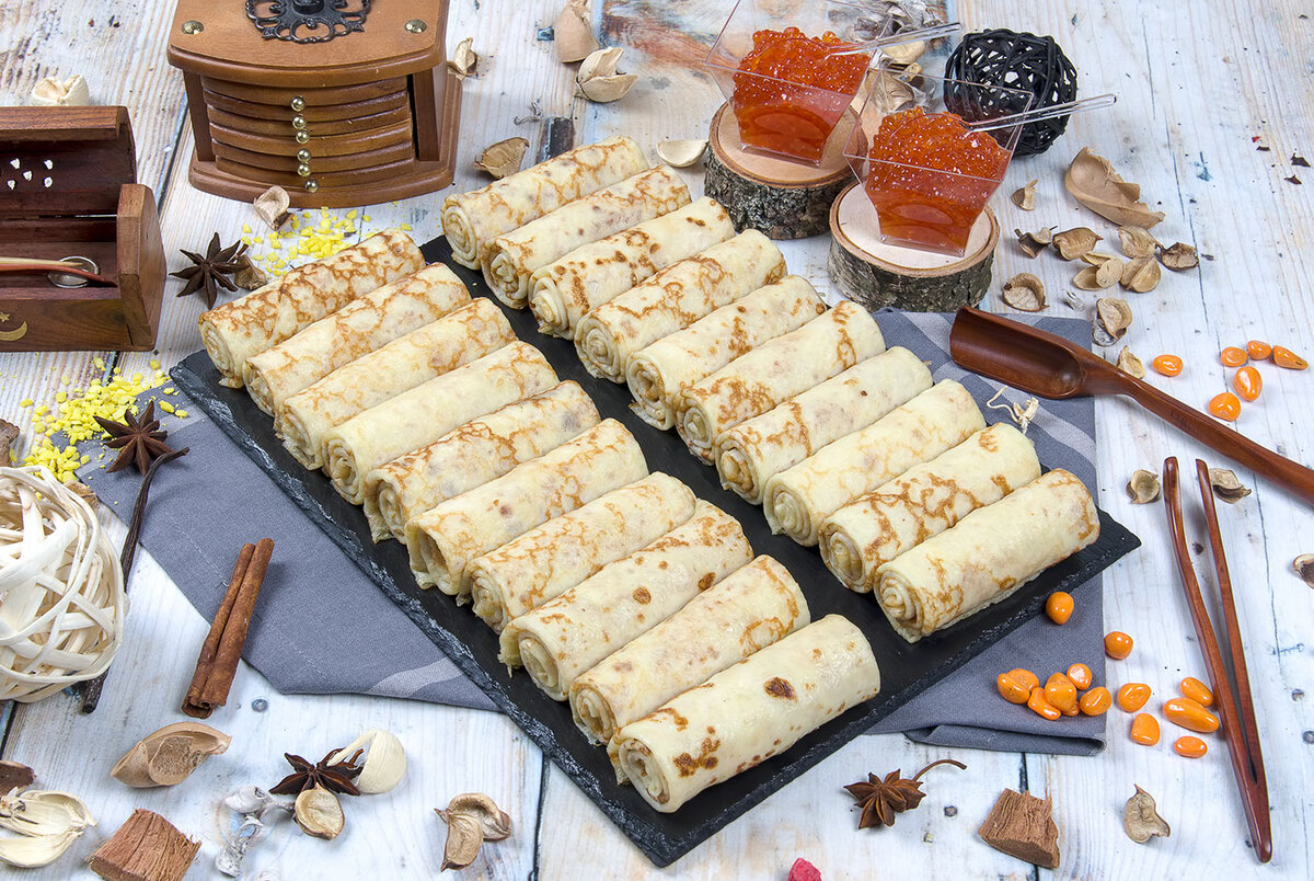 Ассорти блинчиков с разными начинками от партнера Ананас