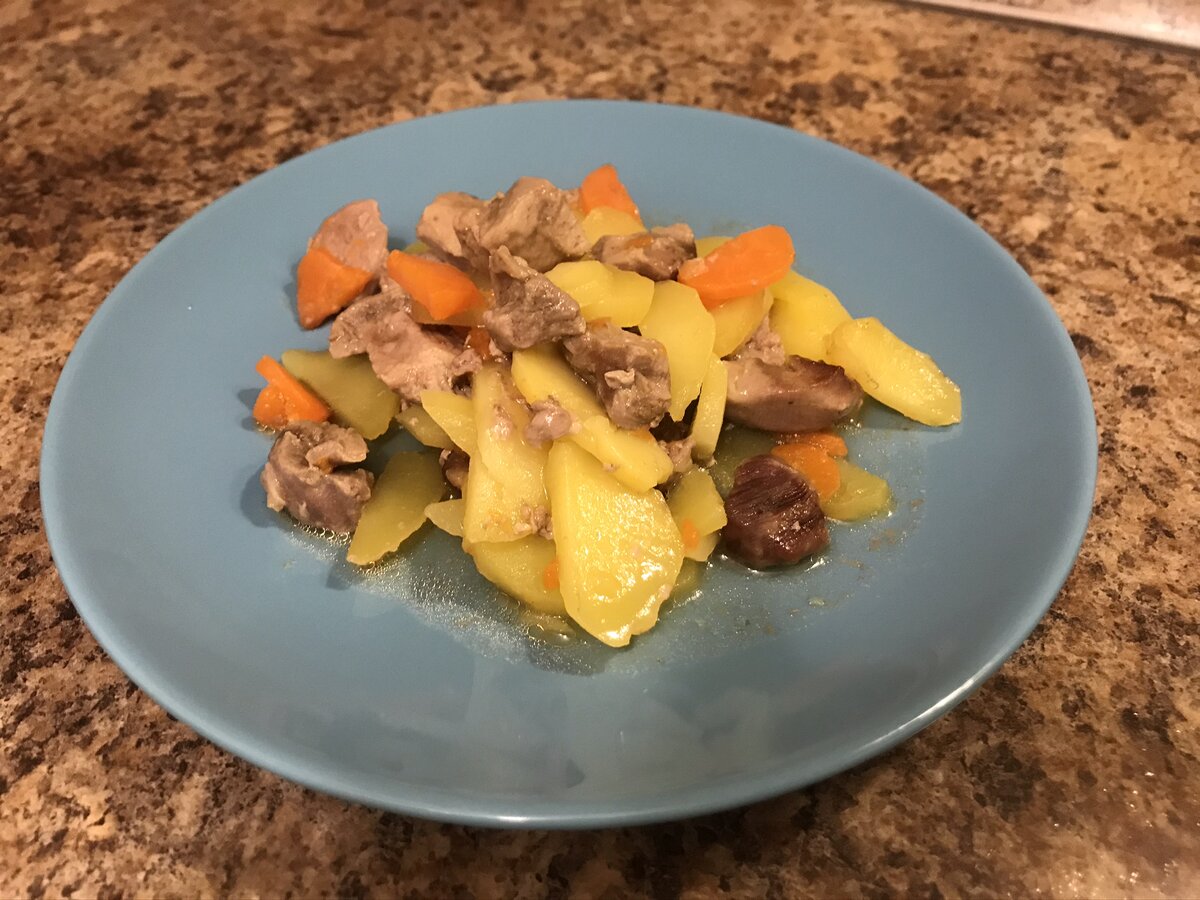 Источник: фото автора. Запечённая индейка с картофелем. 