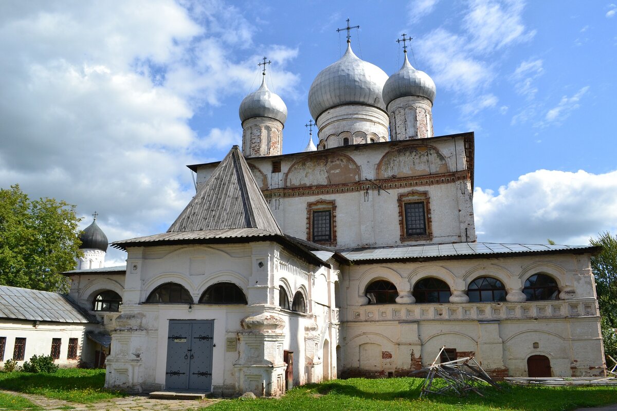 Новгородская церковь