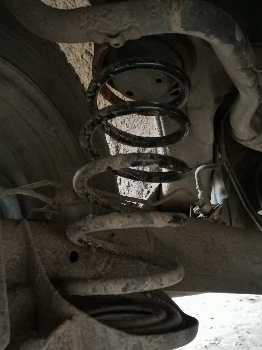 пружина  от Toyota Vitz установленная на Миру.