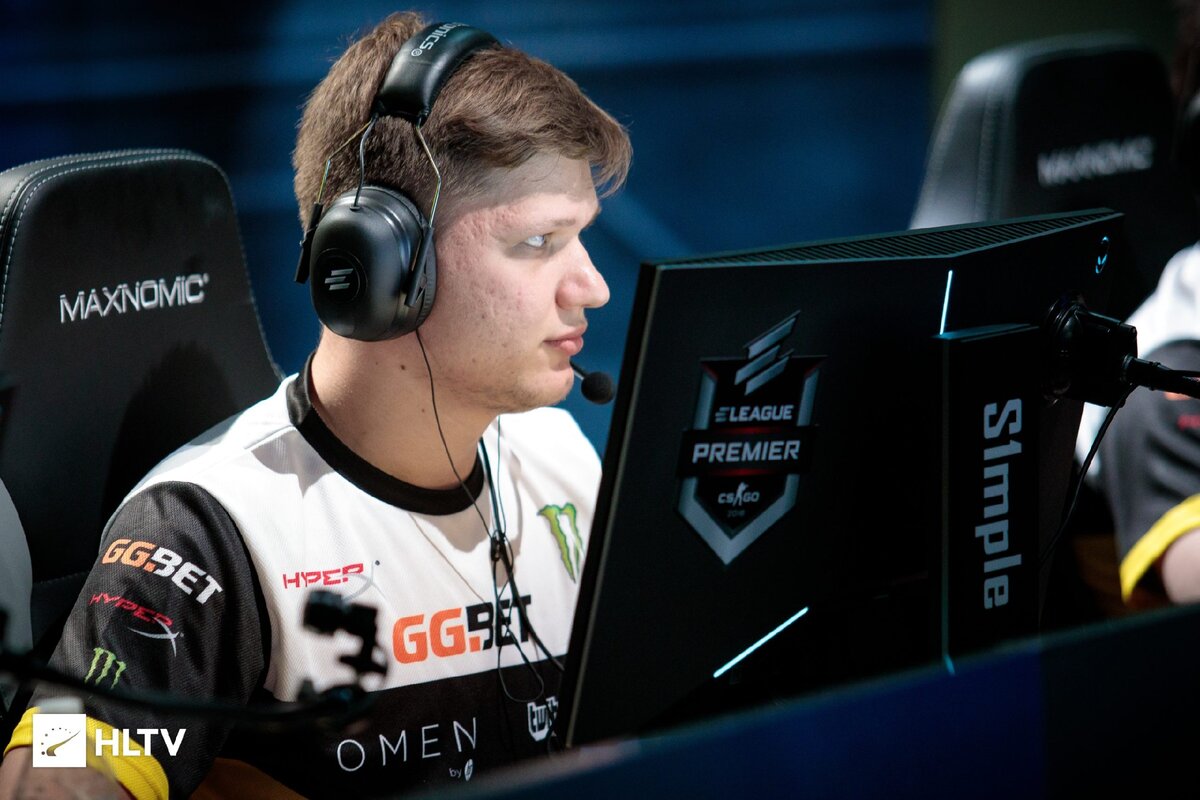 S1mple проф.игрок по CS:GO