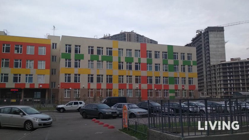 Фото: Школа в Шушарах 