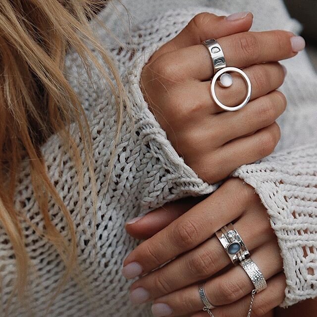 Серебряные кольца помогают от головных болей