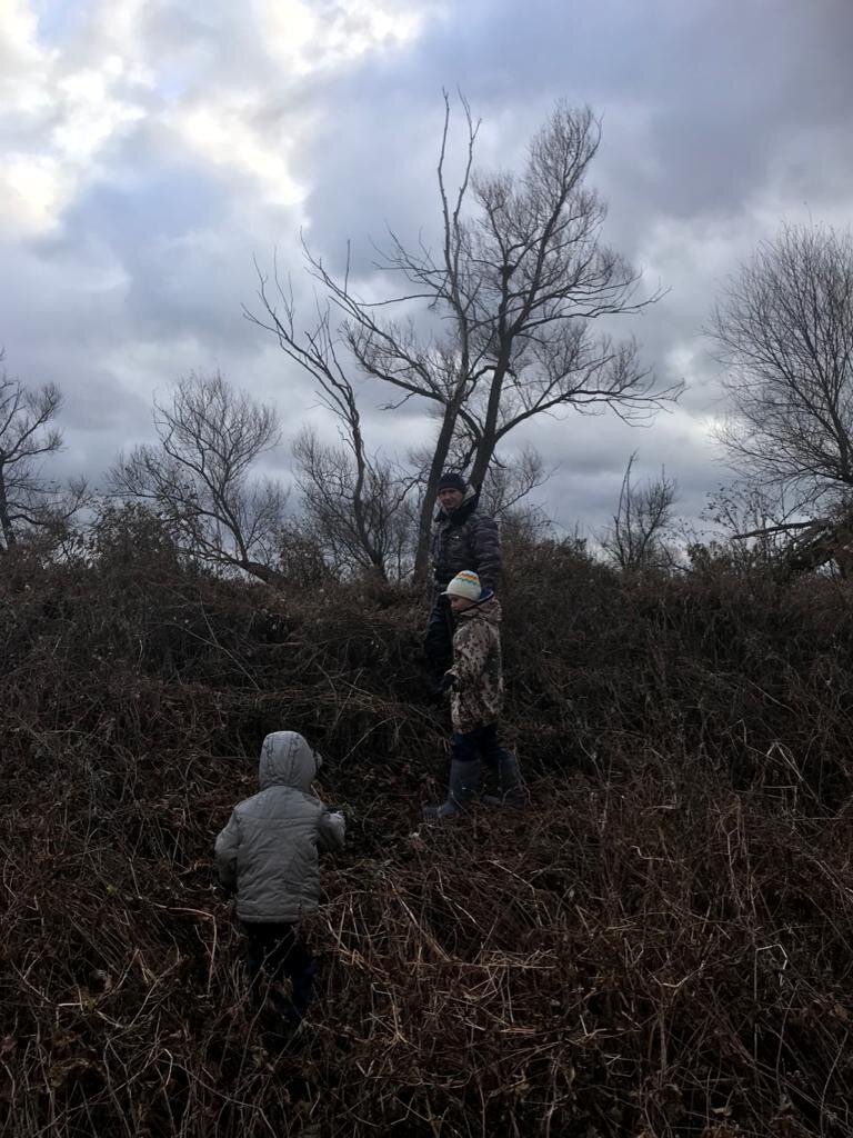 Наш папа с сыновьями