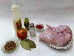 ШАГ 1:
Подготовьте все необходимые продукты и приступайте к приготовлению.