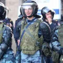 Счастливый росгвардеец