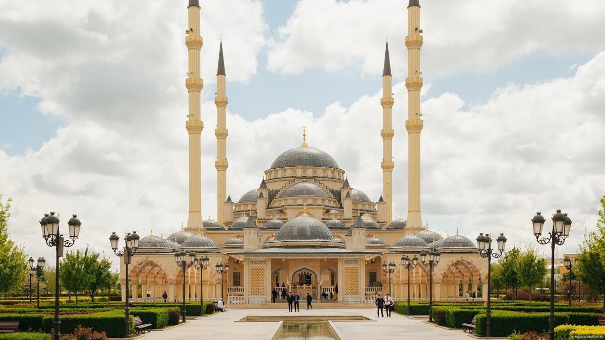 фото с сайта: http://vostokphotos.ru/eng/projects/architecture