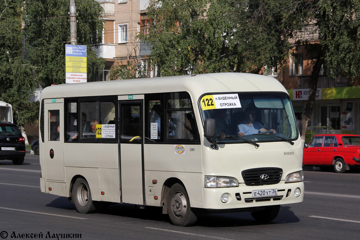 Автобус 86 воронеж. 122 Маршрут Воронеж. Маршрут 122 автобуса Воронеж. Автобус ПАЗ Астрахань фотобас. Воронеж автобус ПАЗ 52 маршрут.