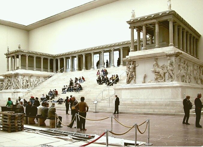 Германия, Берлин. МУЗЕЙНЫЙ ОСТРОВ, ЭКСПОНАТЫ ПЕРГАМСКОГО МУЗЕЯ