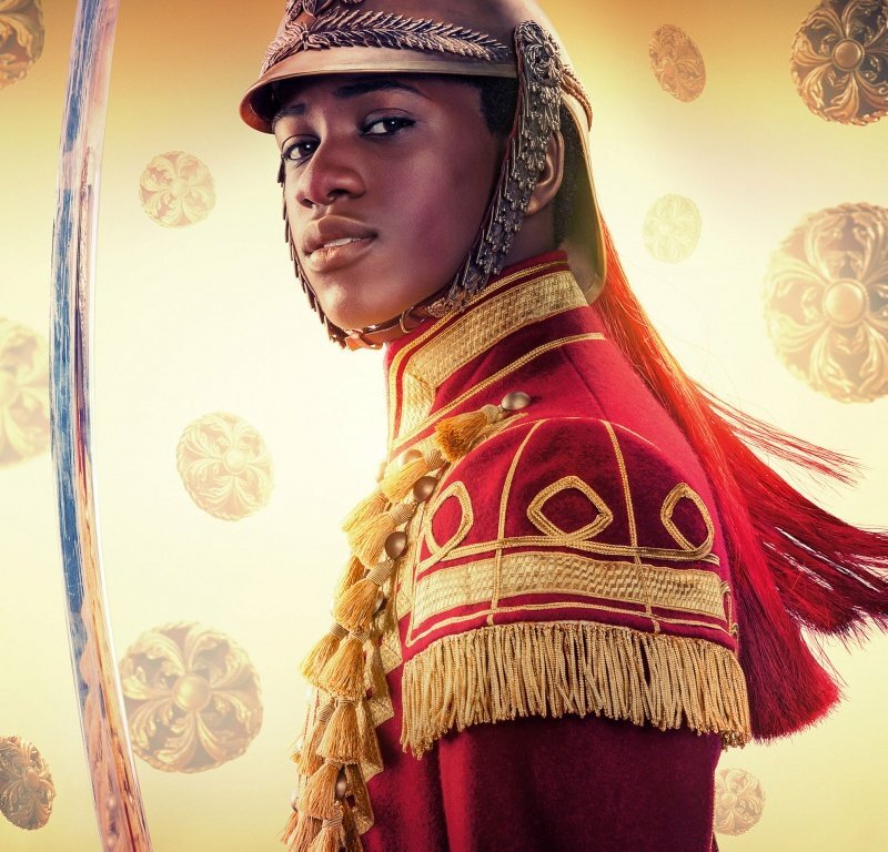   Джейден Фовора-Найт в роли Щелкунчика