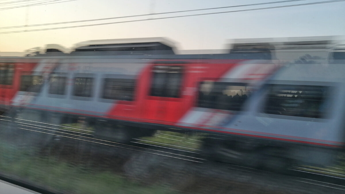 Скоростной поезд в движении