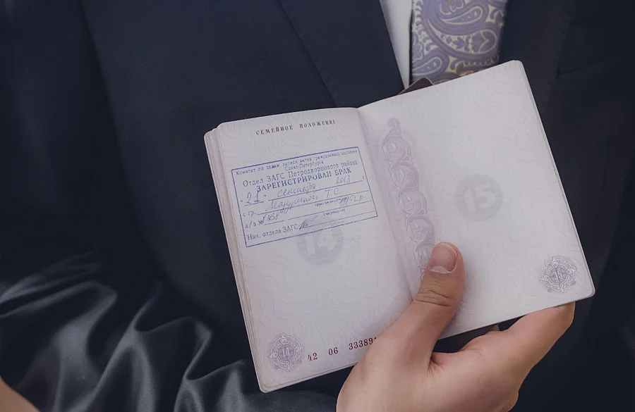 Чем обернётся отмена штампов в паспортах россиян? 
