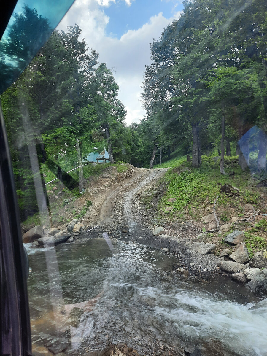 Вот брод, после которого надо суметь на горку въехать