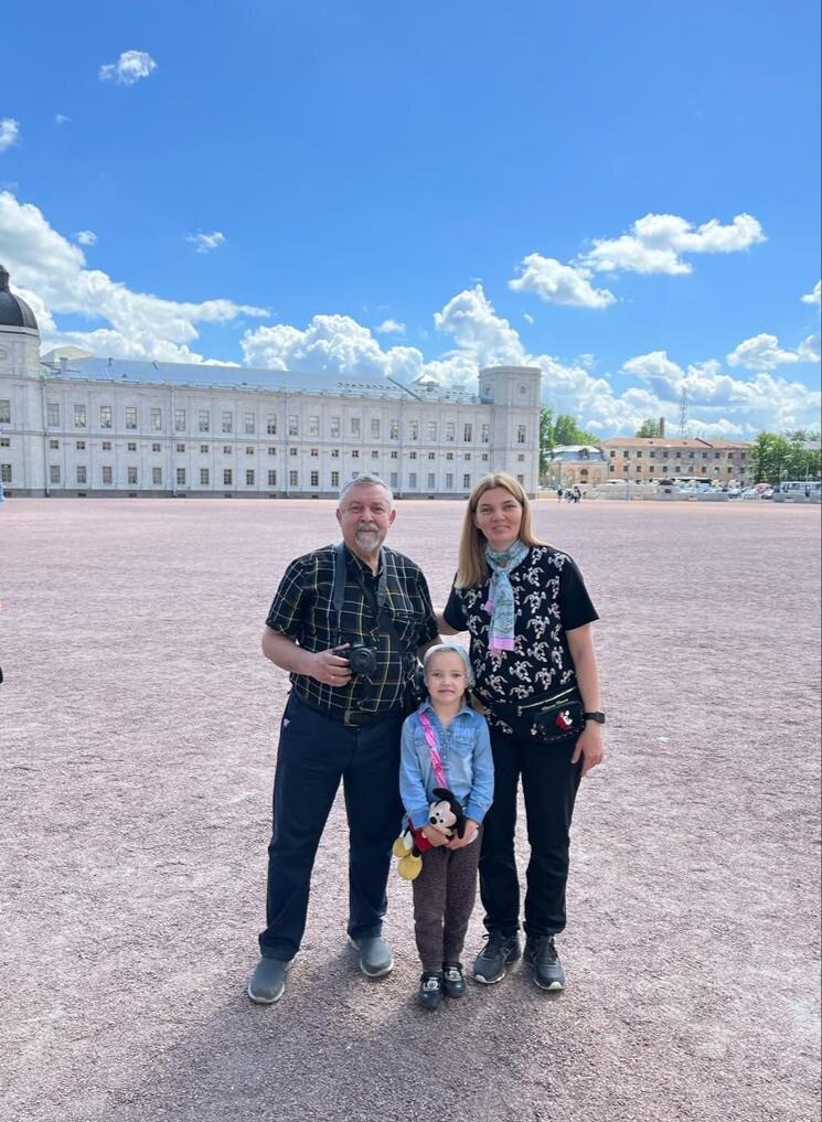 Большой Гатчинский дворец. Вячеслав Вадимович Воскобович, София и Я.