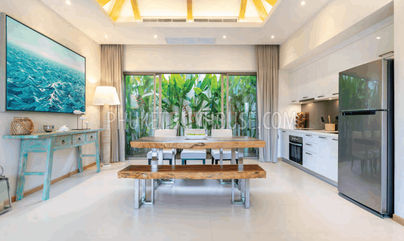 Виллы на три спальни с бассейном и садом!