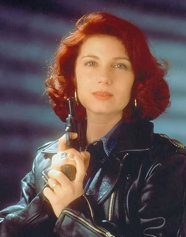 Вероник жене. Жюли Леско сериал. Жюли Леско сериал 1992. Комиссар Жюли Леско. Комиссар Леско сериал