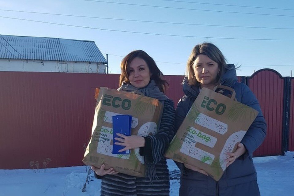     Глава Облизбиркома и его сотрудники навестили коллегу в Адамовском районе